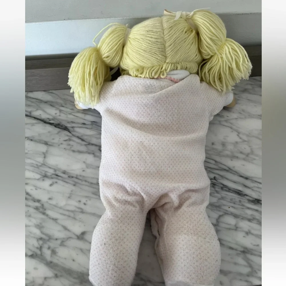 Cabbage Patch Kids Girl Doll Blonde Hair Blue Eyes HM 2 Dimples 1985 Vintage 80s
